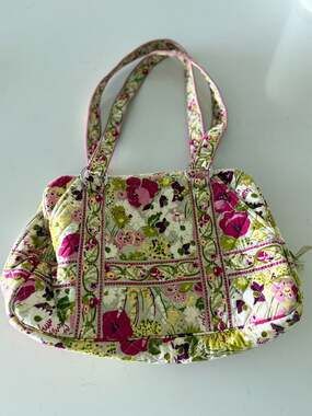 Vera Bradley Make Me Blush Floral Quilted Cotton Shoulder Handbag Purse